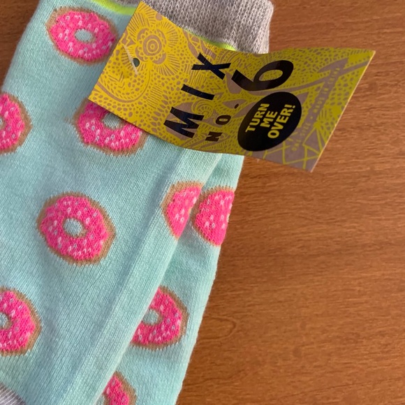 🥳 3 for $30! Donut Socks🍩 - Picture 3 of 3